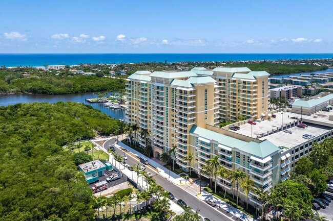 Building Photo - 700 E Boynton Beach Blvd