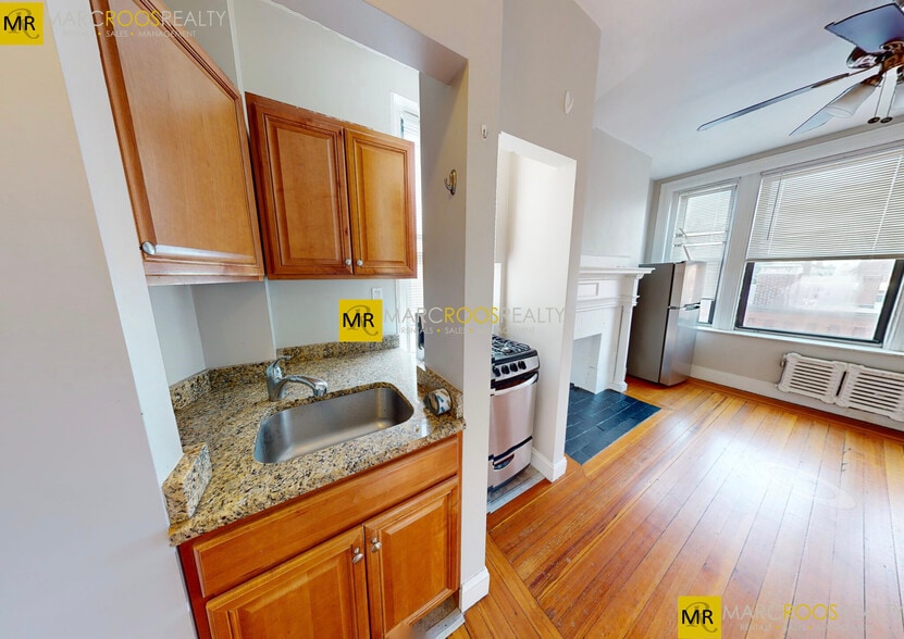 Primary Photo - 58 JFK St