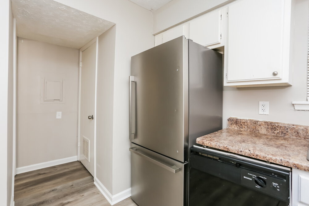 Building Photo - 4723 Old Highgate Entry