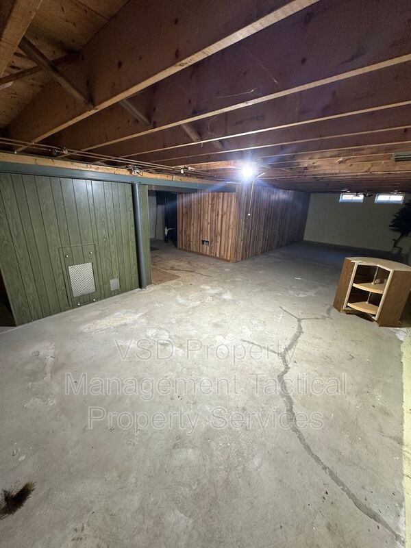 Building Photo - 6188 Cabrini Ln