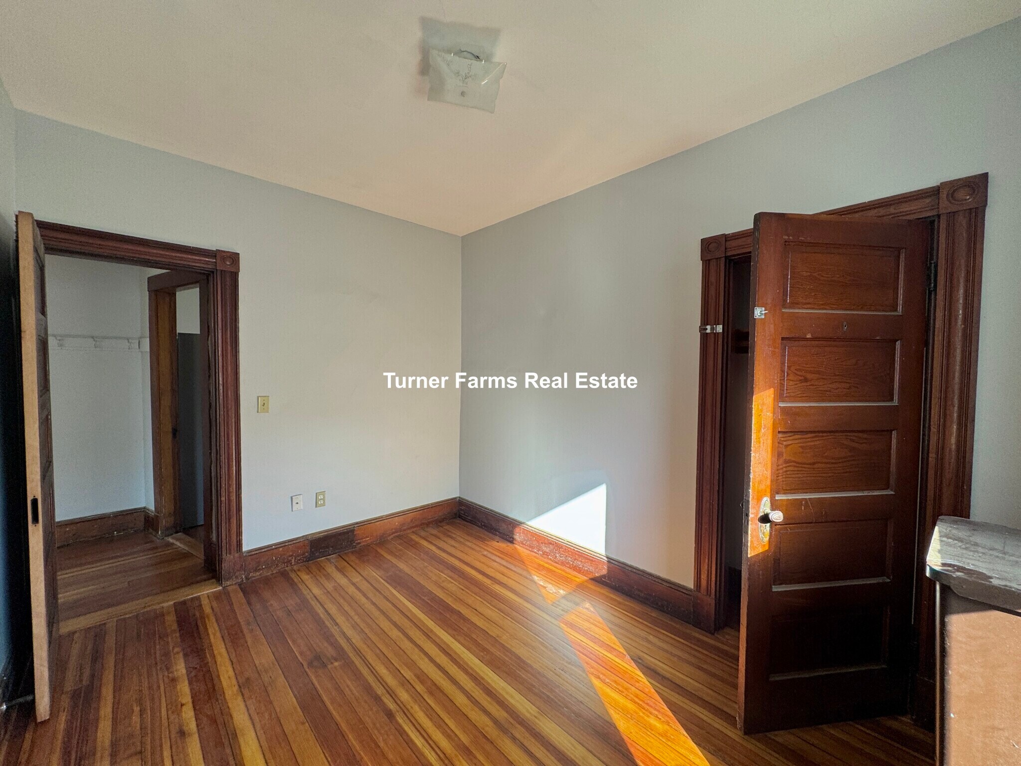 Building Photo - 48 Summer St