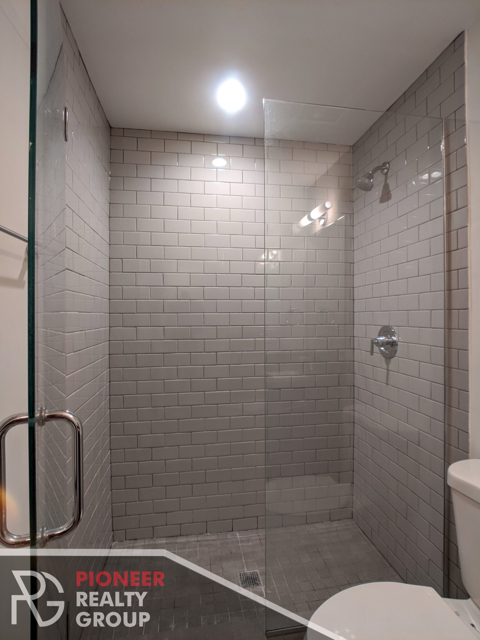 Building Photo - 4628 N Leavitt St