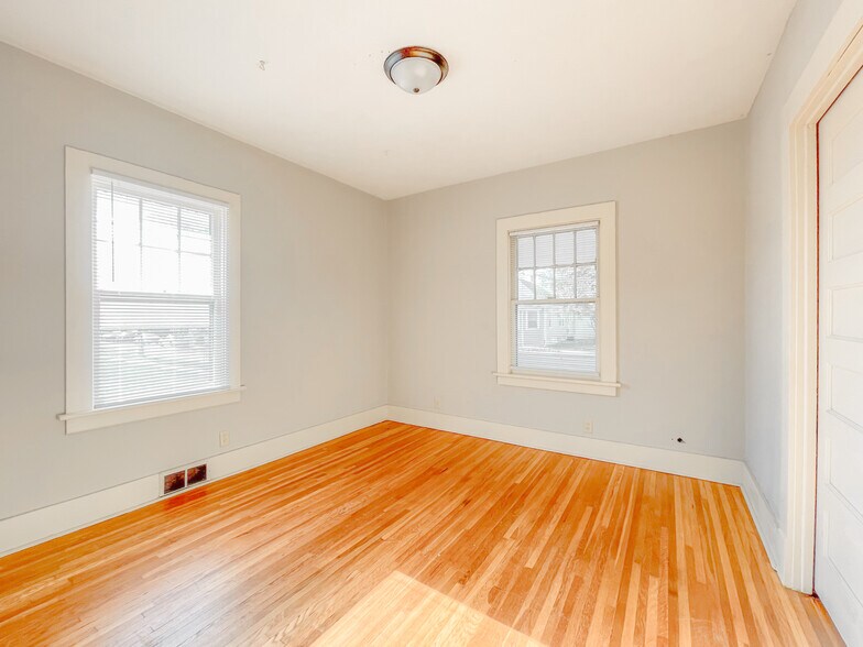 Building Photo - 1445 Plum St