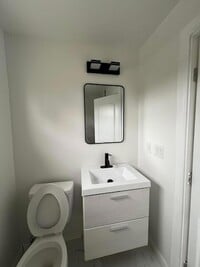 Building Photo - 50 N Hampton Rd