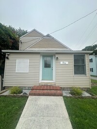Building Photo - Fully Renovated Single-Family Home in Spar...