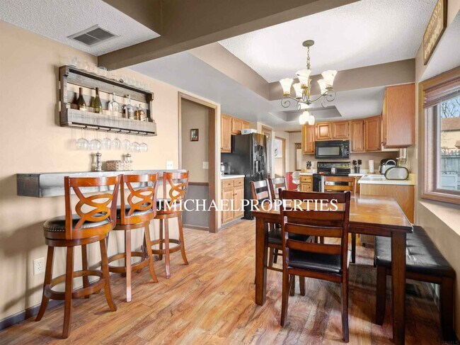 Building Photo - 9034 Dunmore Ln