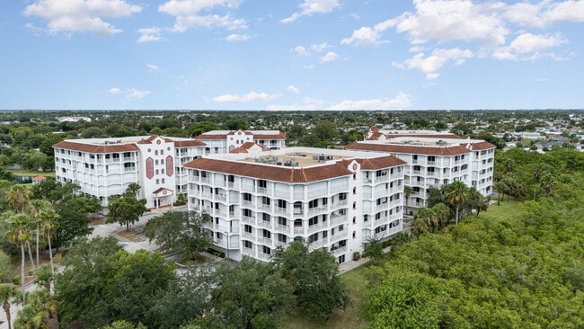 Building Photo - 801 Del Rio Way