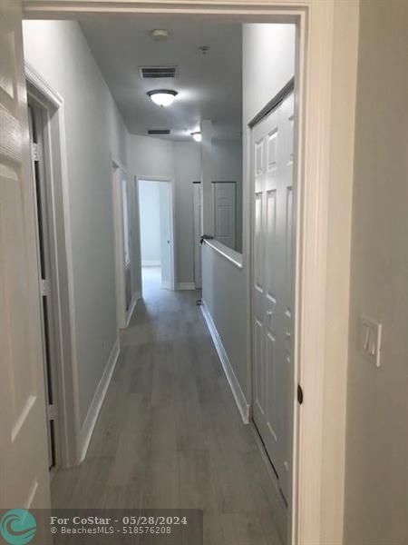 Building Photo - 1018 Pipers Cay Dr