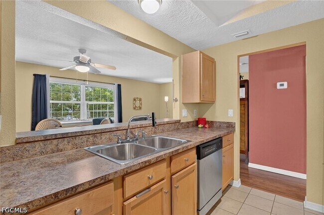Building Photo - 3344 N Key Dr