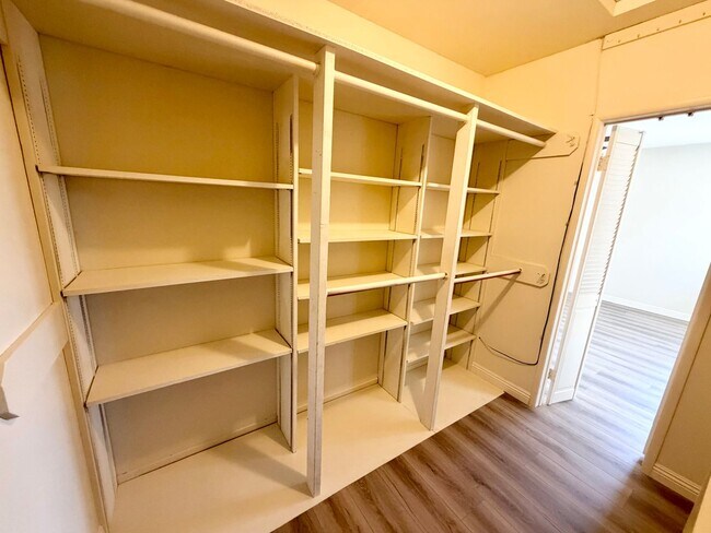 Building Photo - Spacious Monterey Park Home with Large Lot