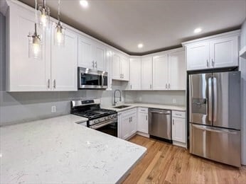 Building Photo - 22-24-24 Shelby St