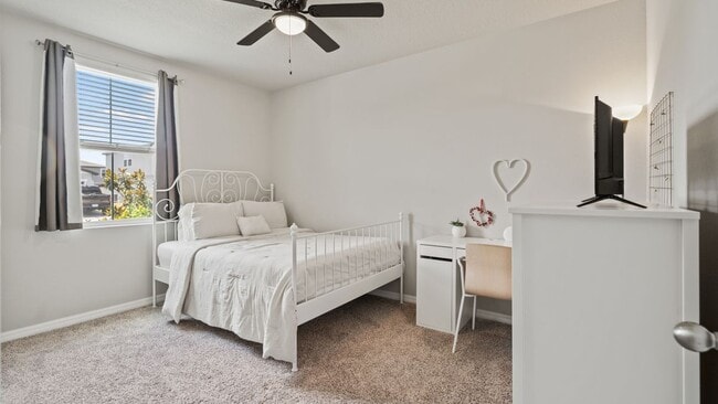 Building Photo - 5291 Meredrew Ln
