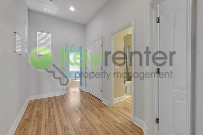 Building Photo - 9535 Setina Ln