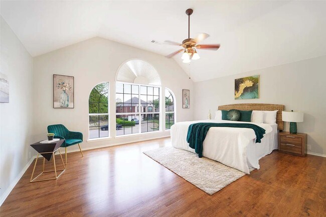 Building Photo - 2813 Ariel Cv