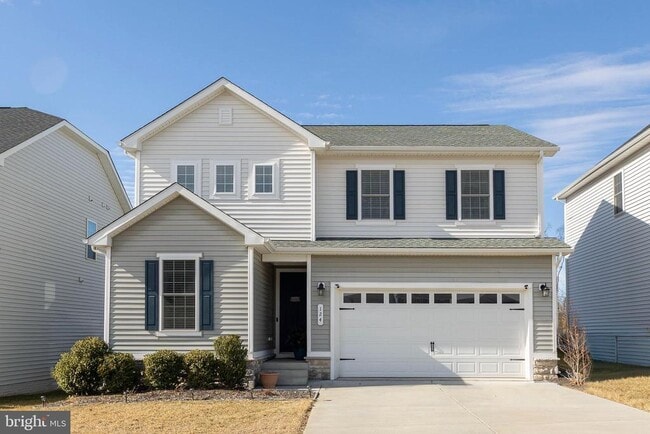 Building Photo - 124 Lenore Ln