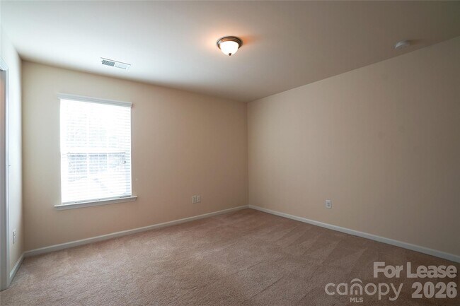 Building Photo - 5904 Stirlingshire Ct