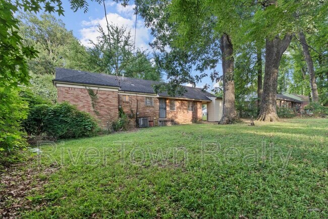Building Photo - 4867 Haleville Rd