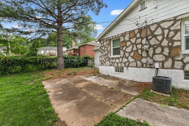 Building Photo - 8124 Titus Rd