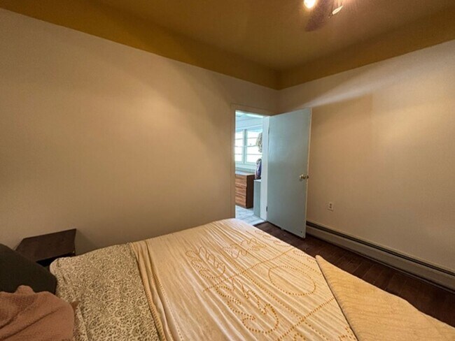 Building Photo - Rare Oasis: 2BR Home with Large Loft Area on 1.5 Acres Bordering National Forest and Fronting Dry...