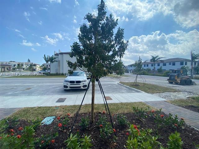 Building Photo - 575 NE 208th Terrace