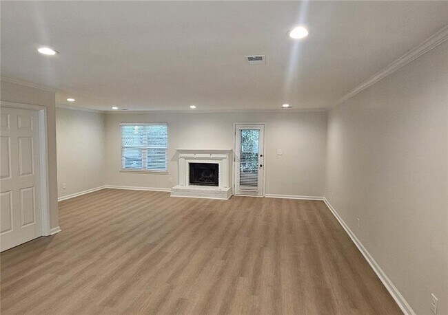 Building Photo - 2270 Newport Landing