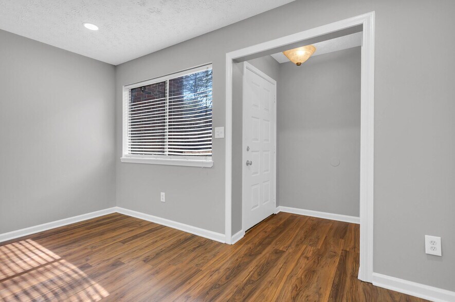 Building Photo - 46 Country Pl Ct