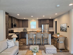 Building Photo - 1133 Yeomans St