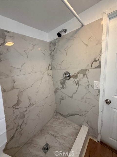 Building Photo - 11328 Elmcrest St