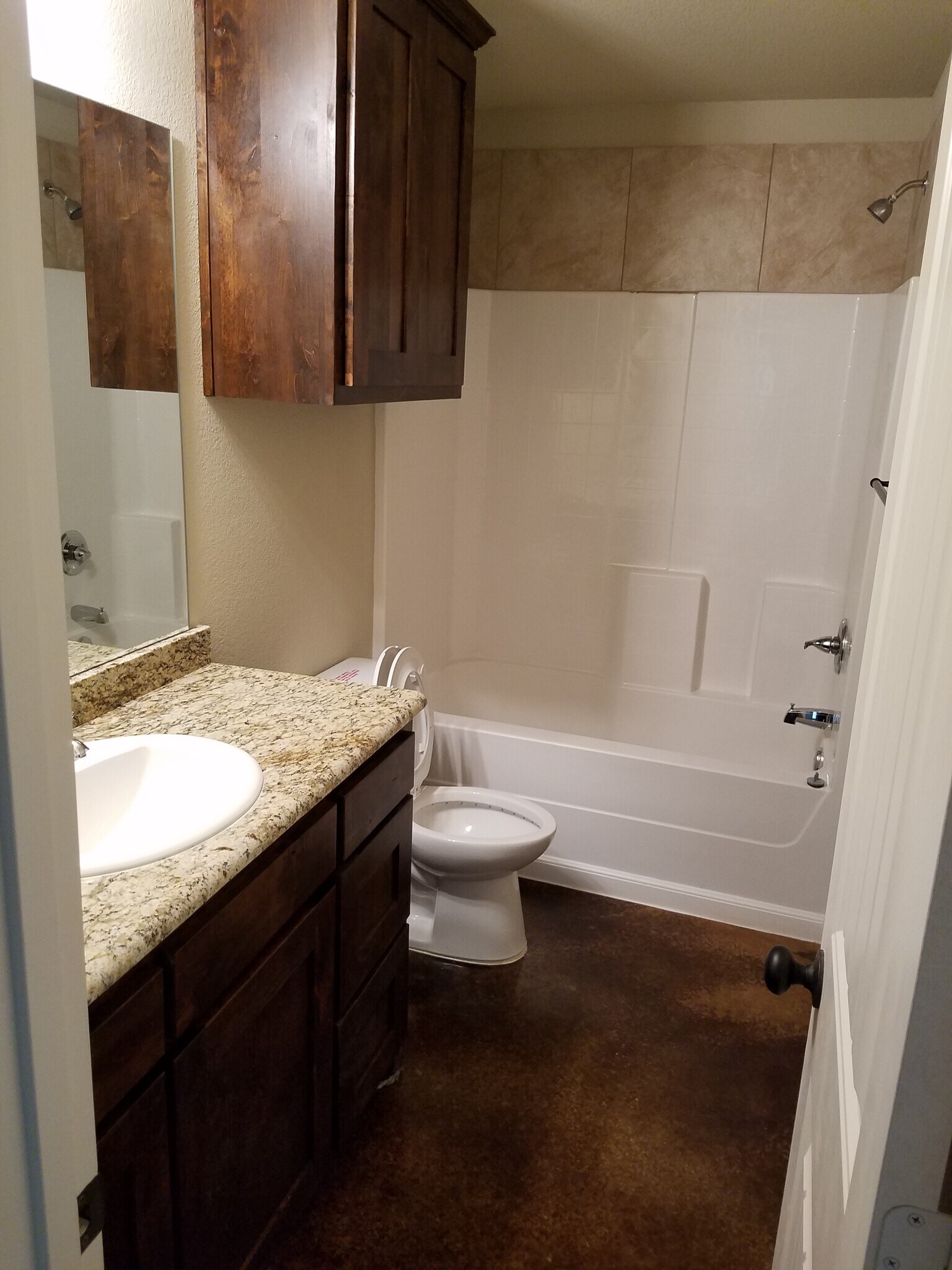 Building Photo - 129 Crossfire Ct