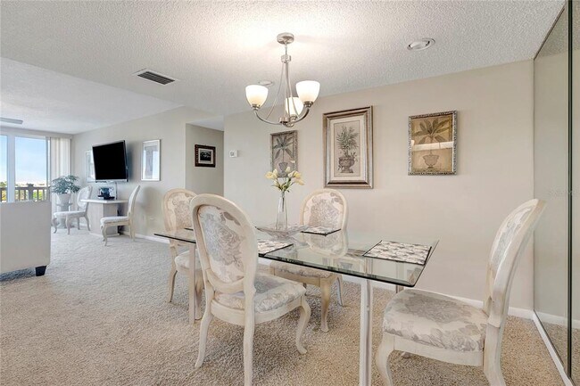 Building Photo - 500 Treasure Island Causeway