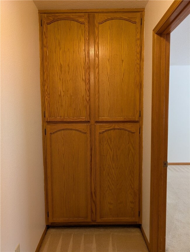 Building Photo - 20180 Ottawa Rd