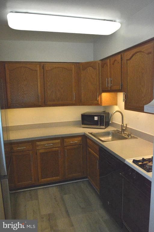 Building Photo - 8852 Spiral Cut