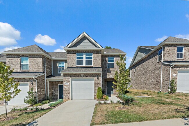 Building Photo - 7136 Mapleside Ln