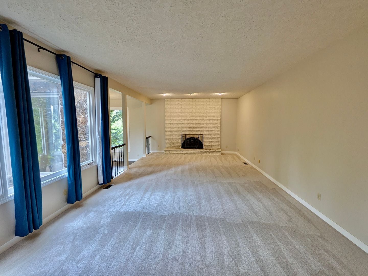 Building Photo - 18132 Westview Dr