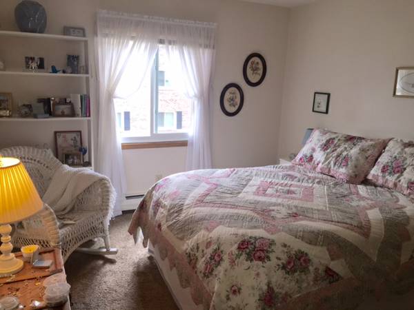 Bedroom - 231 N Fowler St