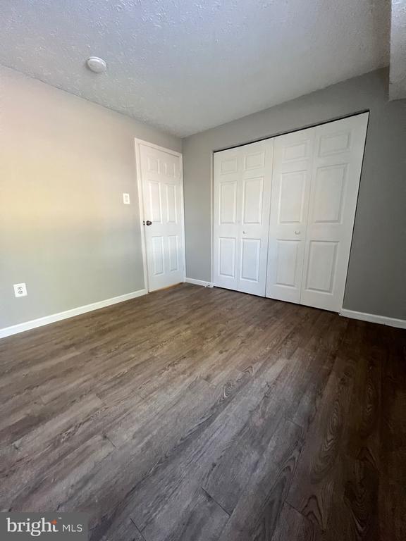 Building Photo - 12209 Peach Crest Dr