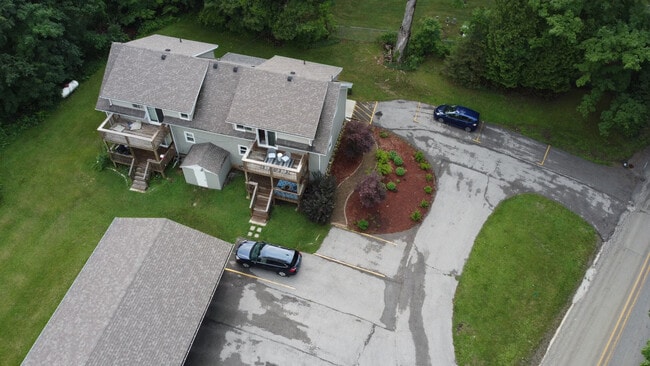 Building Photo - 2546 E Snow Rd
