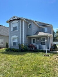 Building Photo - Utilities & Internet Included! 4 Bed 2.5 B...