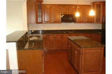 Building Photo - 1709 Taymount Terrace NE