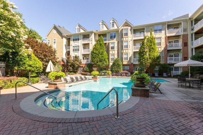 Building Photo - 1120 Westchester Ridge NE