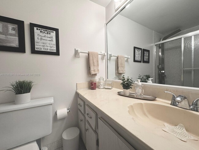 Building Photo - 3800 S Ocean Dr