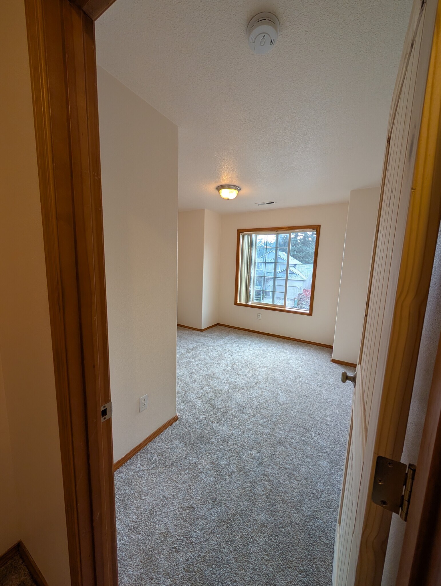 Building Photo - 3437 SW 2nd St