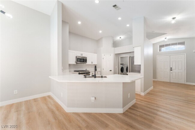 Building Photo - 1408 Laughing Larkspur Ave