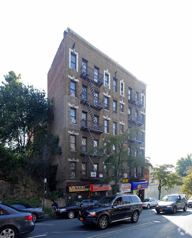 Building Photo - 536 E 168th St