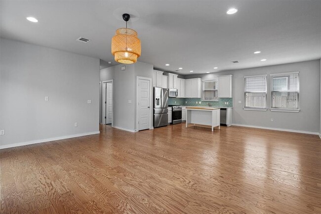 Building Photo - 5317 Daimler Dr
