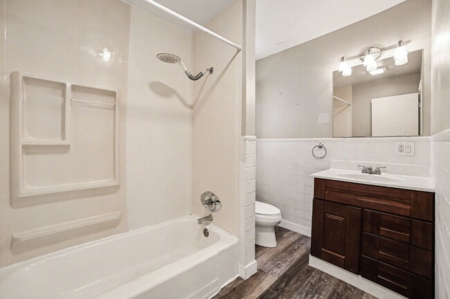 Building Photo - Updated- Well Maintained 3 bedroom Rental Home- $1650/Month