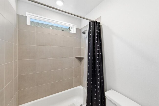 Building Photo - 7416 Travertine Spring Dr