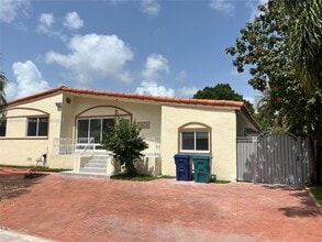 Building Photo - 3310 SW 82nd Ave