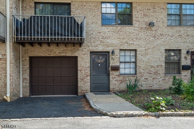 Building Photo - 768 Springfield Ave
