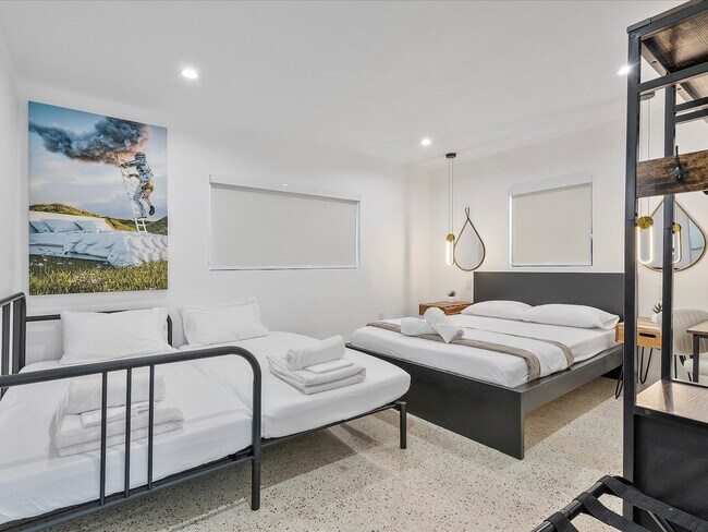 Building Photo - 258 NW 57th St